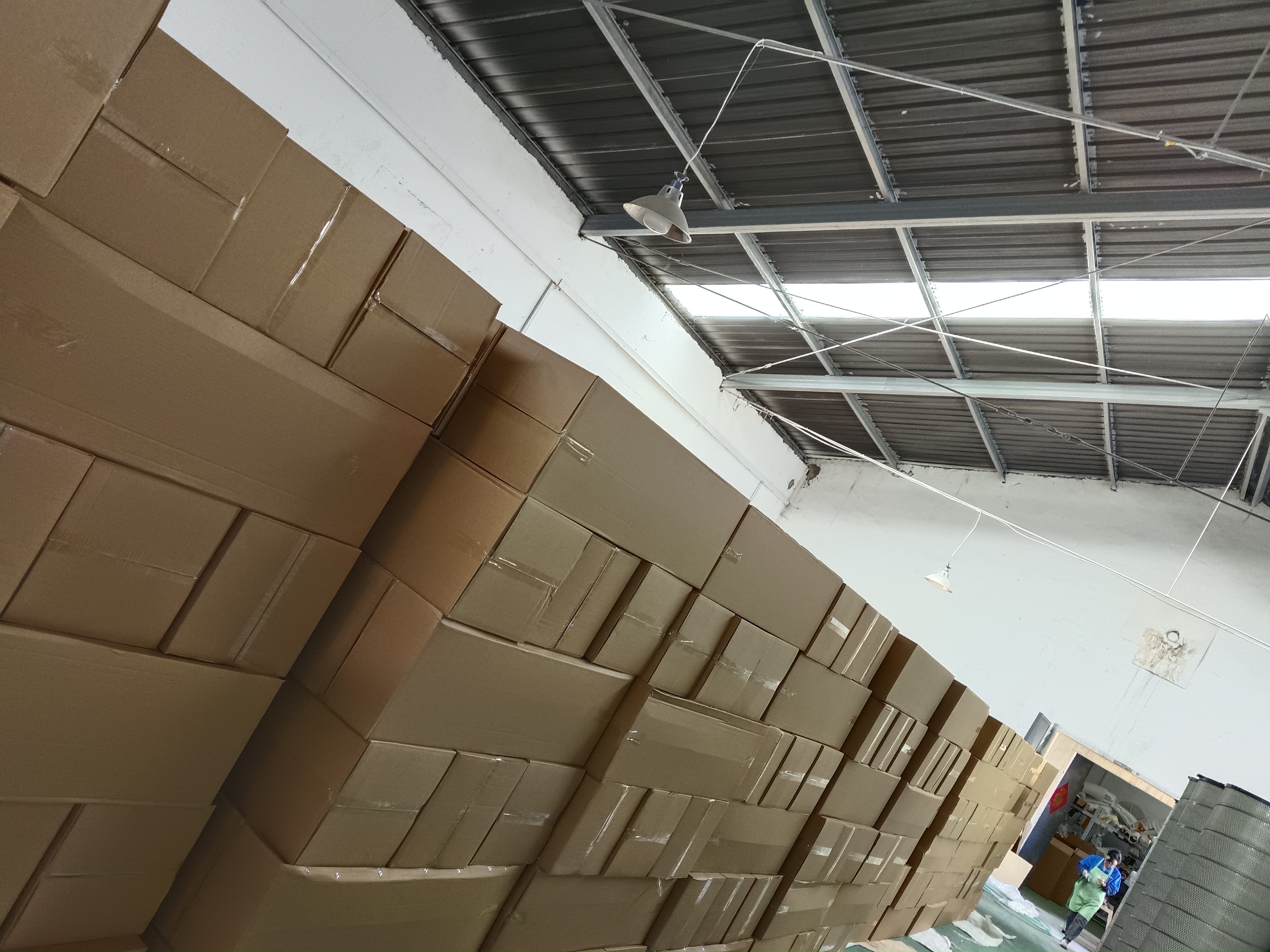 銳凱過(guò)濾--2024-05-12空氣濾芯一整車發(fā)出